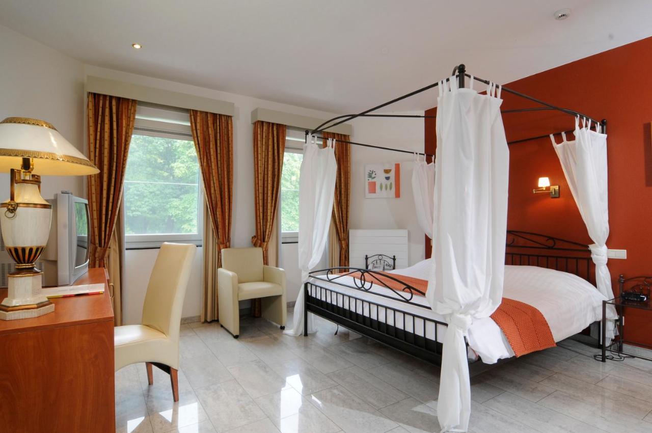 Kasteel Wurfeld Hotel Maaseik Ngoại thất bức ảnh